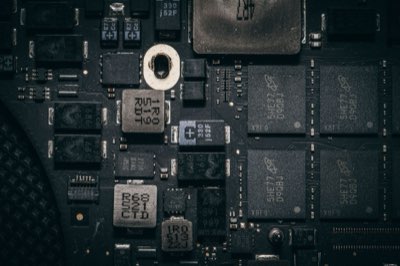 AI Drives Taiwan's Chip Sector: Global Digital Economy Hub