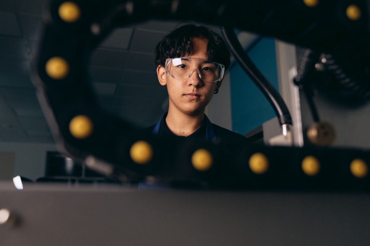 AI engineer working in semiconductor lab