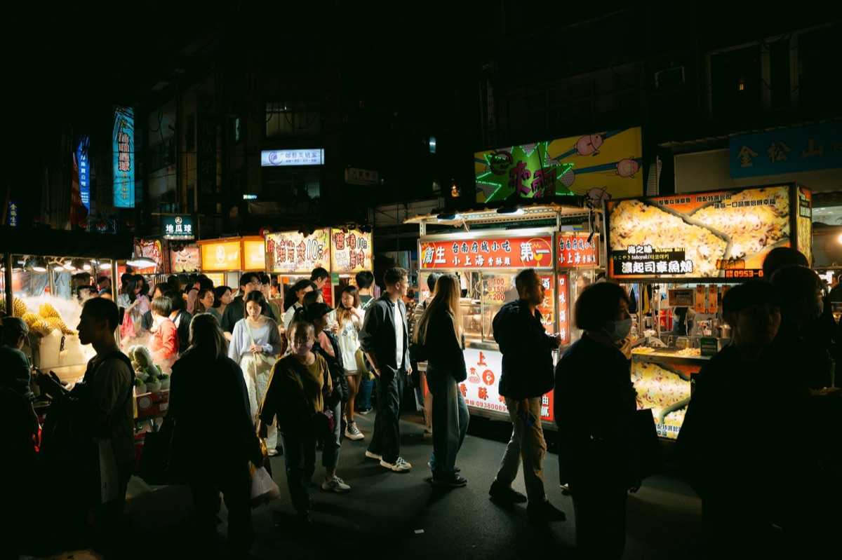 Cibo da strada tipico nei mercati notturni di Taiwan